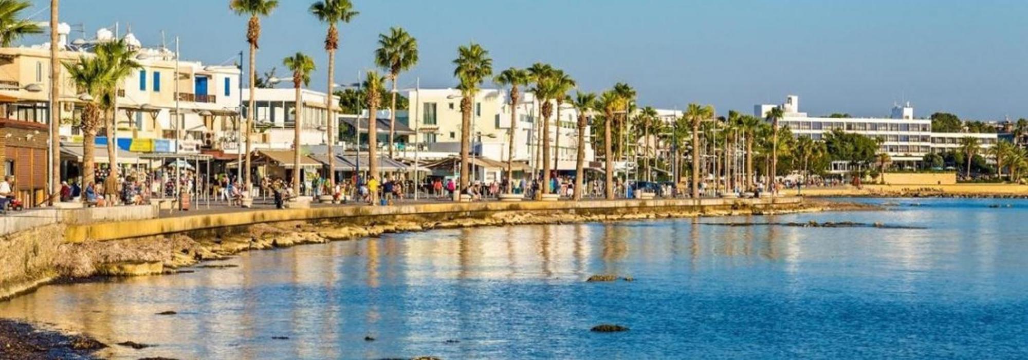 Poseidon 51 - Beachfront Two Bedroom Apartment 파포스 외부 사진